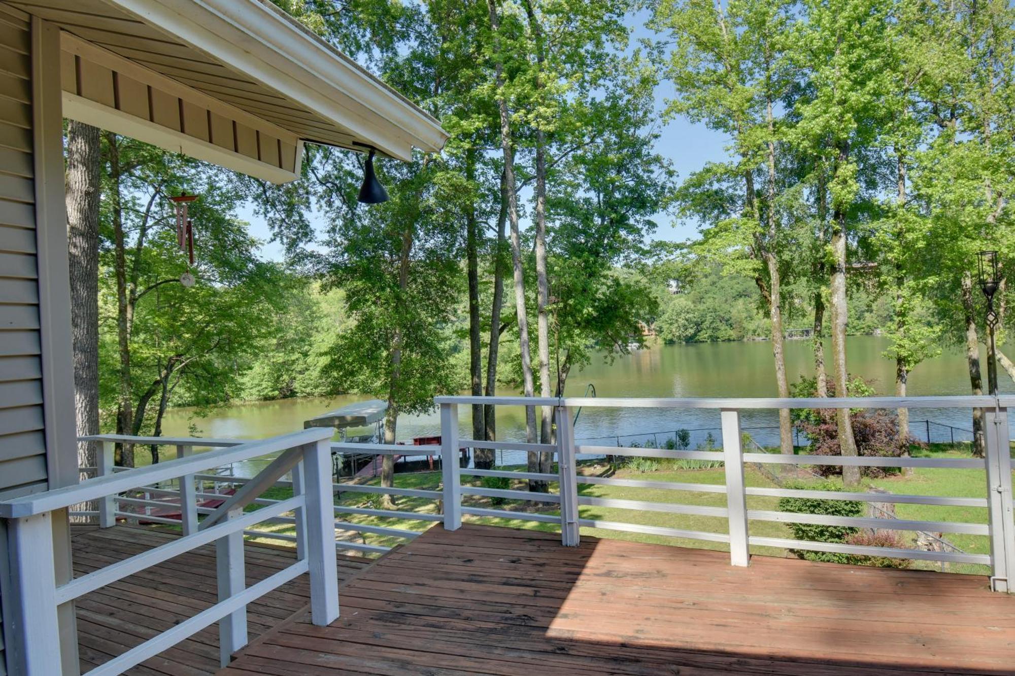 Lakefront Retreat With Deck, Dock And Resort Amenities Hot Springs Exterior foto