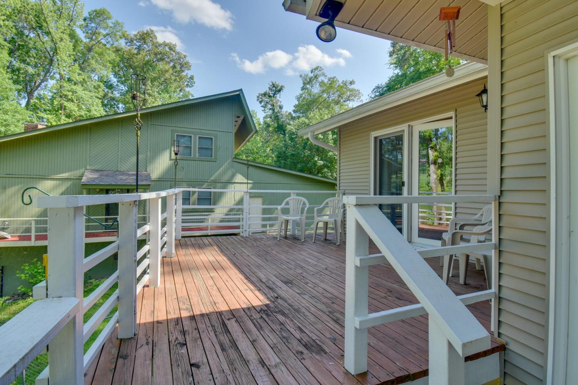 Lakefront Retreat With Deck, Dock And Resort Amenities Hot Springs Exterior foto